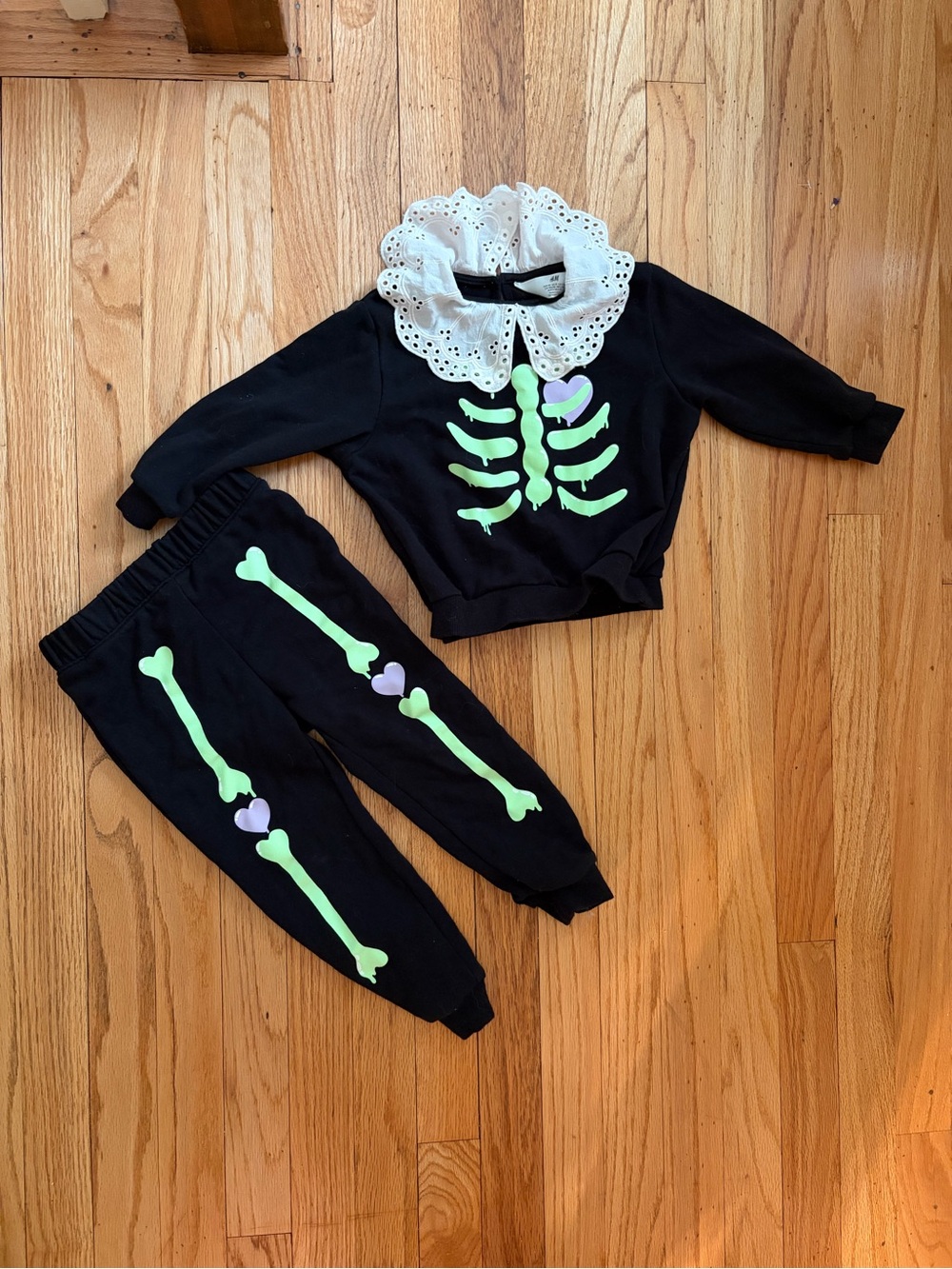 H&M 3T Black Glow Skeleton Sweatpants Set with White Lace Collar